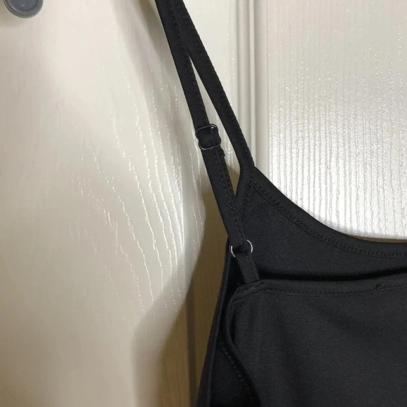 🌸NEW🌸 LISA RINNA Black Cami Top - Picture 3 of 6